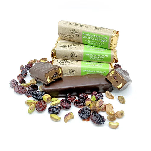 BARRITA ARTESANA DE CHOCOLATE 60% PISTACHO Y ARANDANOS
